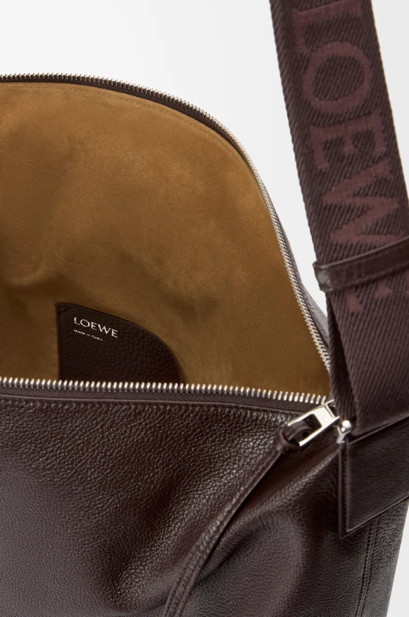 柔软粒面牛皮革 Cubi 斜挎包