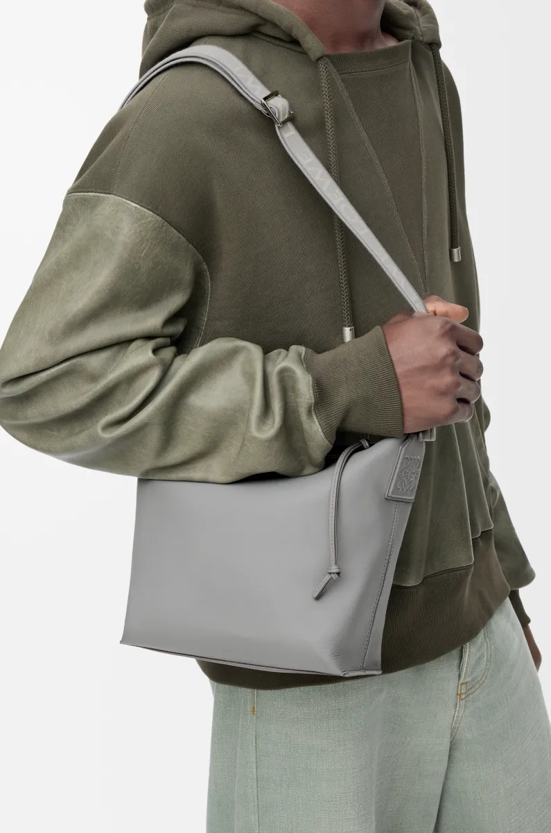 小号柔软光滑牛皮革和提花布 Cubi 斜挎包