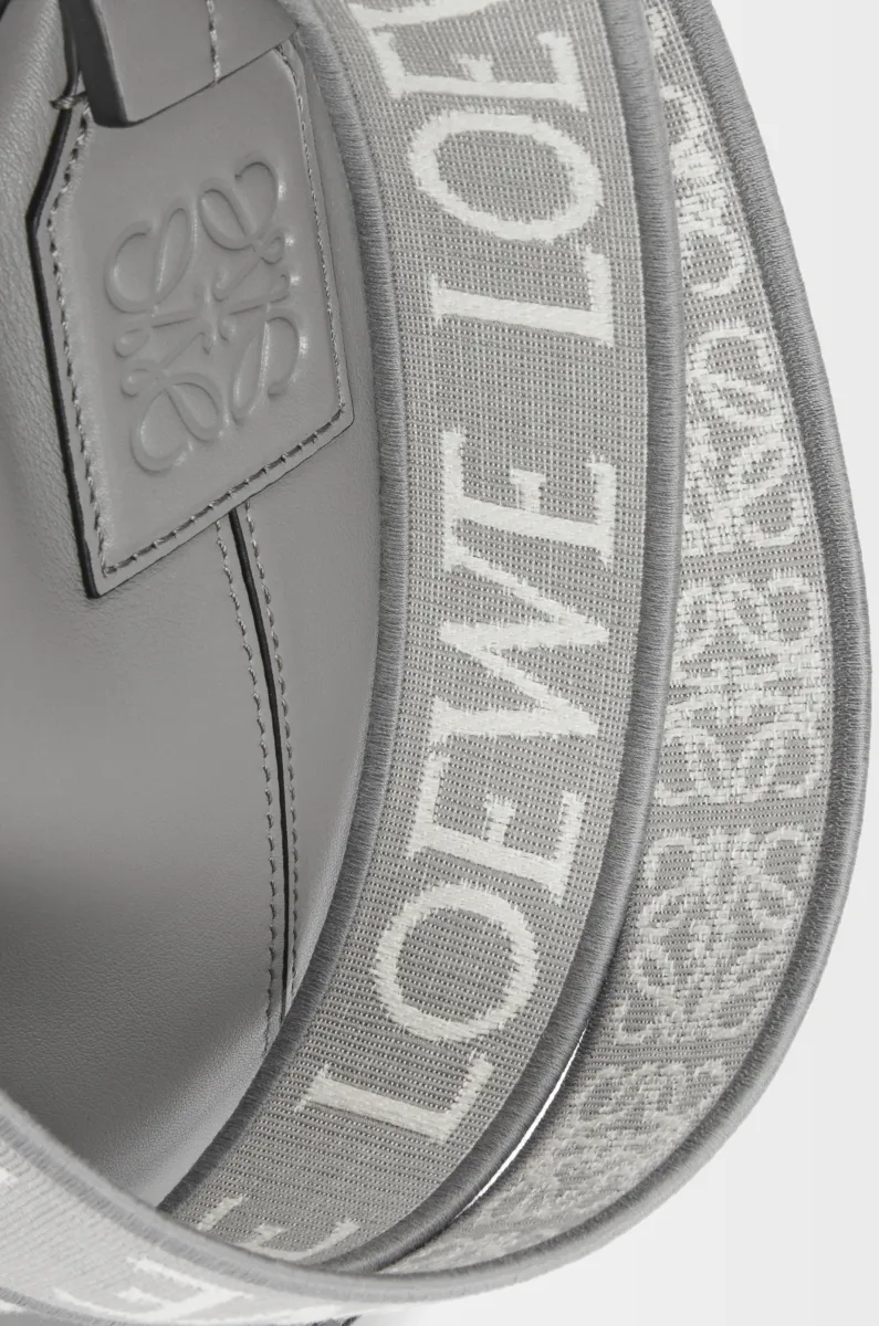 小号柔软光滑牛皮革和提花布 Cubi 斜挎包