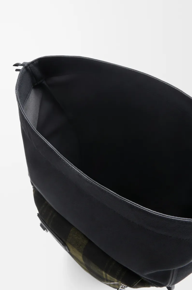 帆布和磨砂绒面革 Flex 双肩包