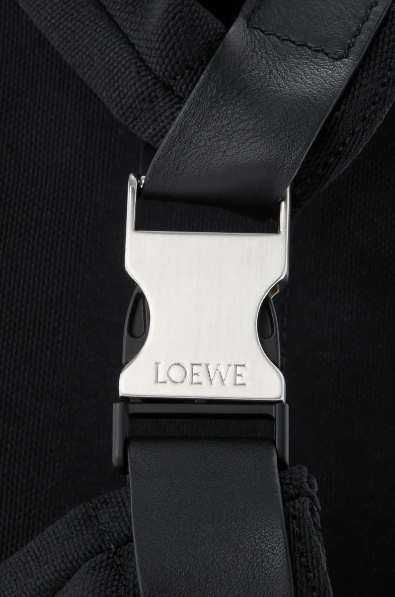 帆布和磨砂绒面革 Flex 双肩包