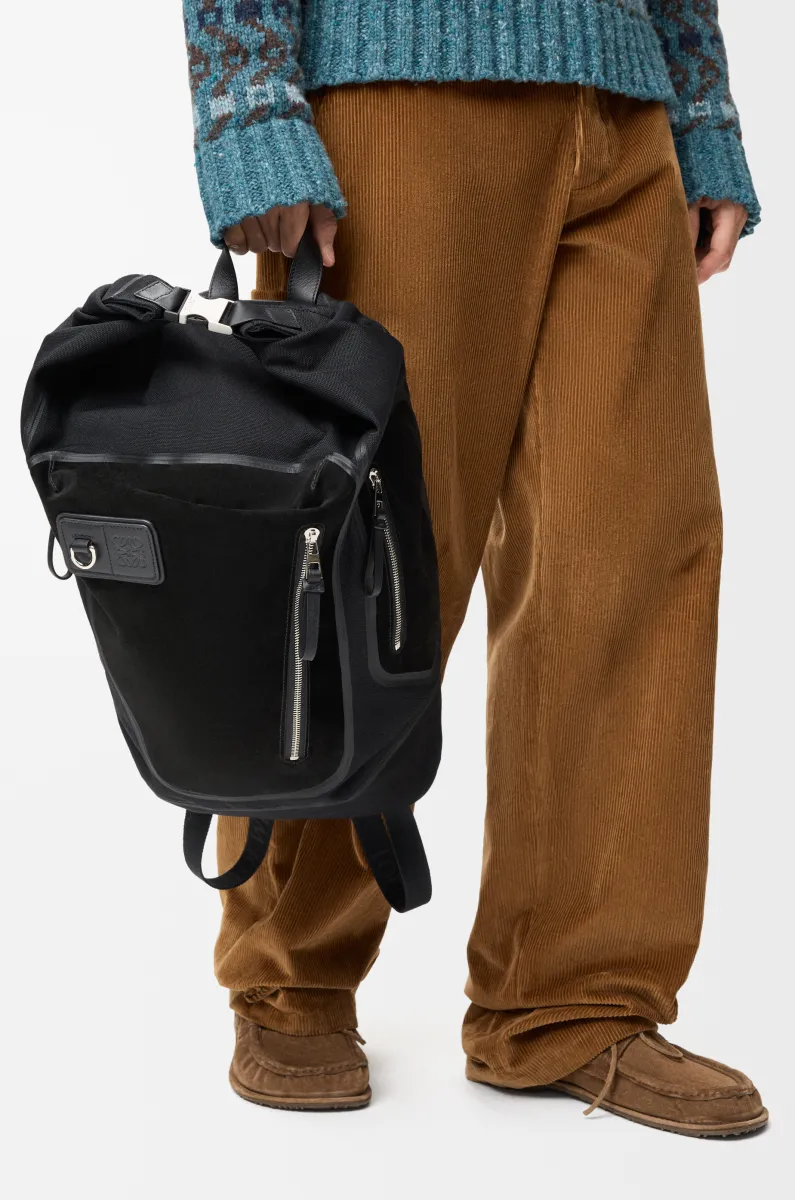 帆布和绒面革 Flex 卷盖双肩包