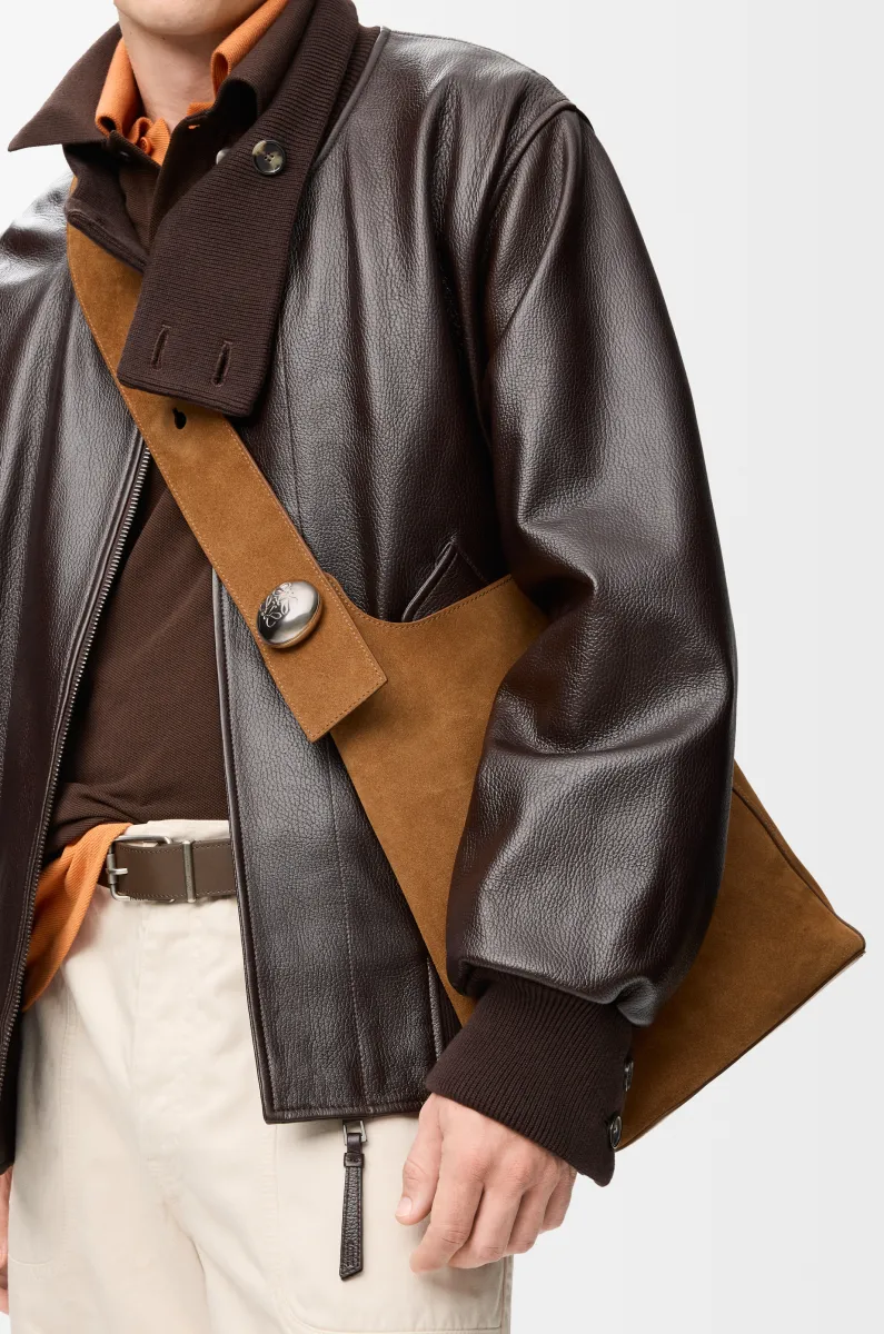 大号绒面牛皮革 Pebble Bucket 水桶手袋