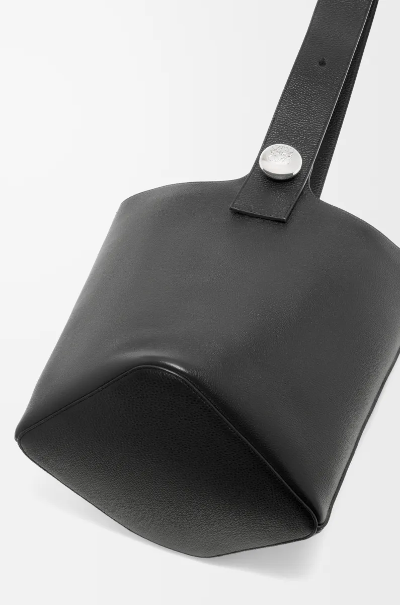 大号柔软粒面牛皮革 Pebble Bucket 水桶手袋