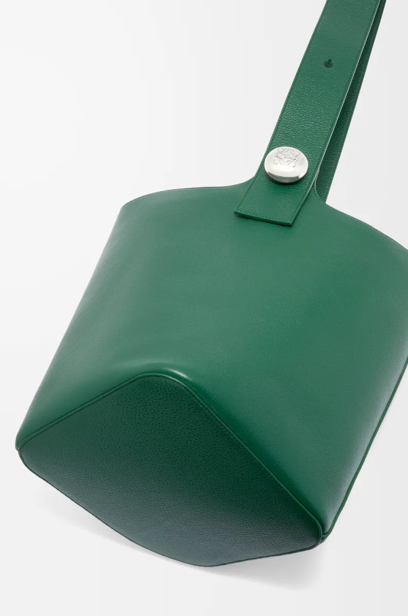 大号柔软粒面牛皮革 Pebble Bucket 水桶手袋