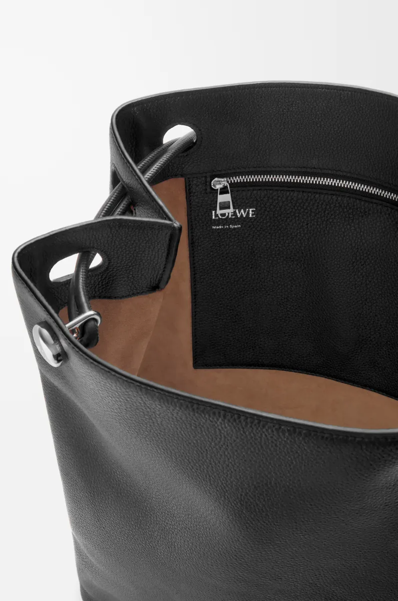 柔软粒面牛皮革 Pebble Hobo 手袋