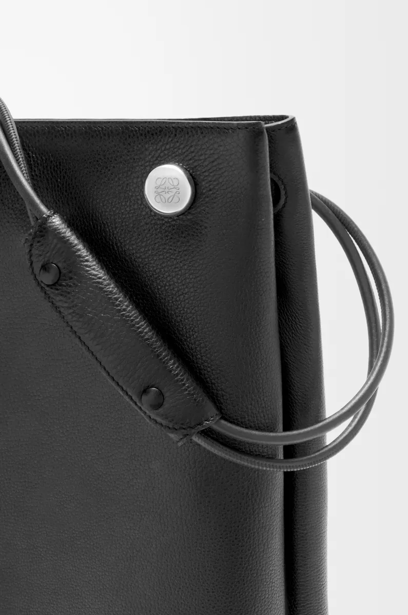 柔软粒面牛皮革 Pebble Hobo 手袋