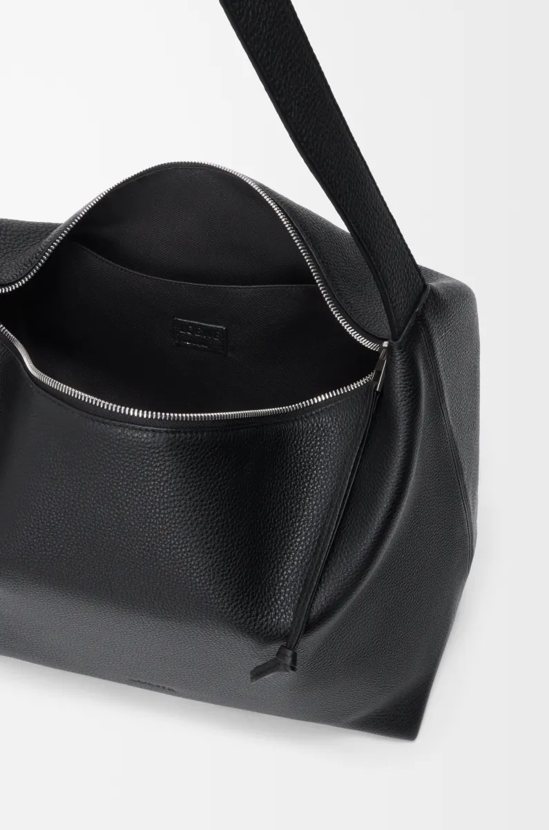 大号柔软粒面牛皮革 Loop Hobo 手袋