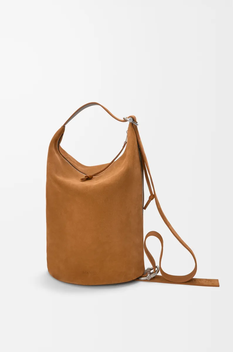 中号绒面牛皮革 Loop 水桶手袋