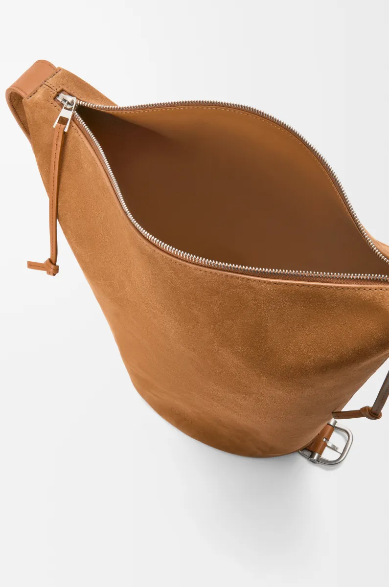 中号绒面牛皮革 Loop 水桶手袋