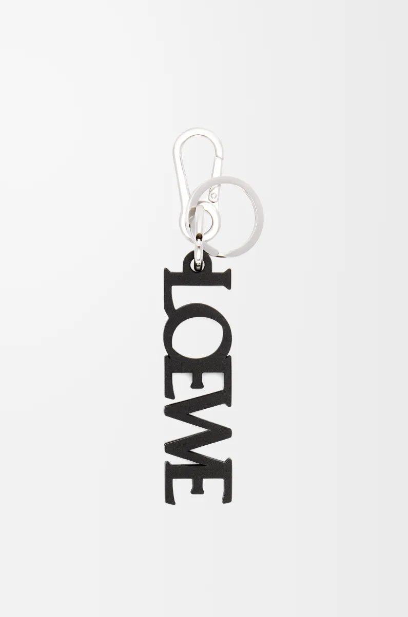 光滑牛皮革 LOEWE 标志性挂饰