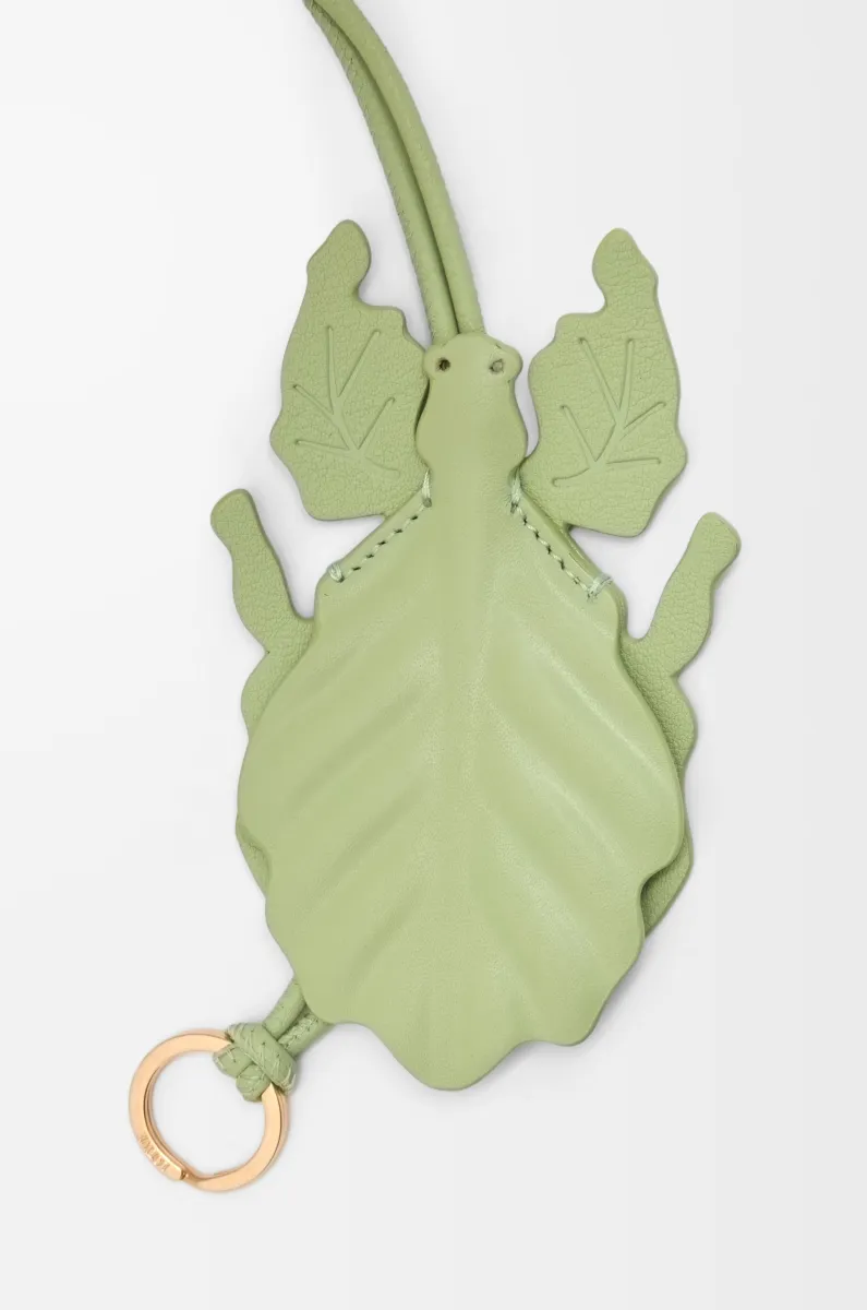 经典牛皮革叶虫钥匙扣挂饰