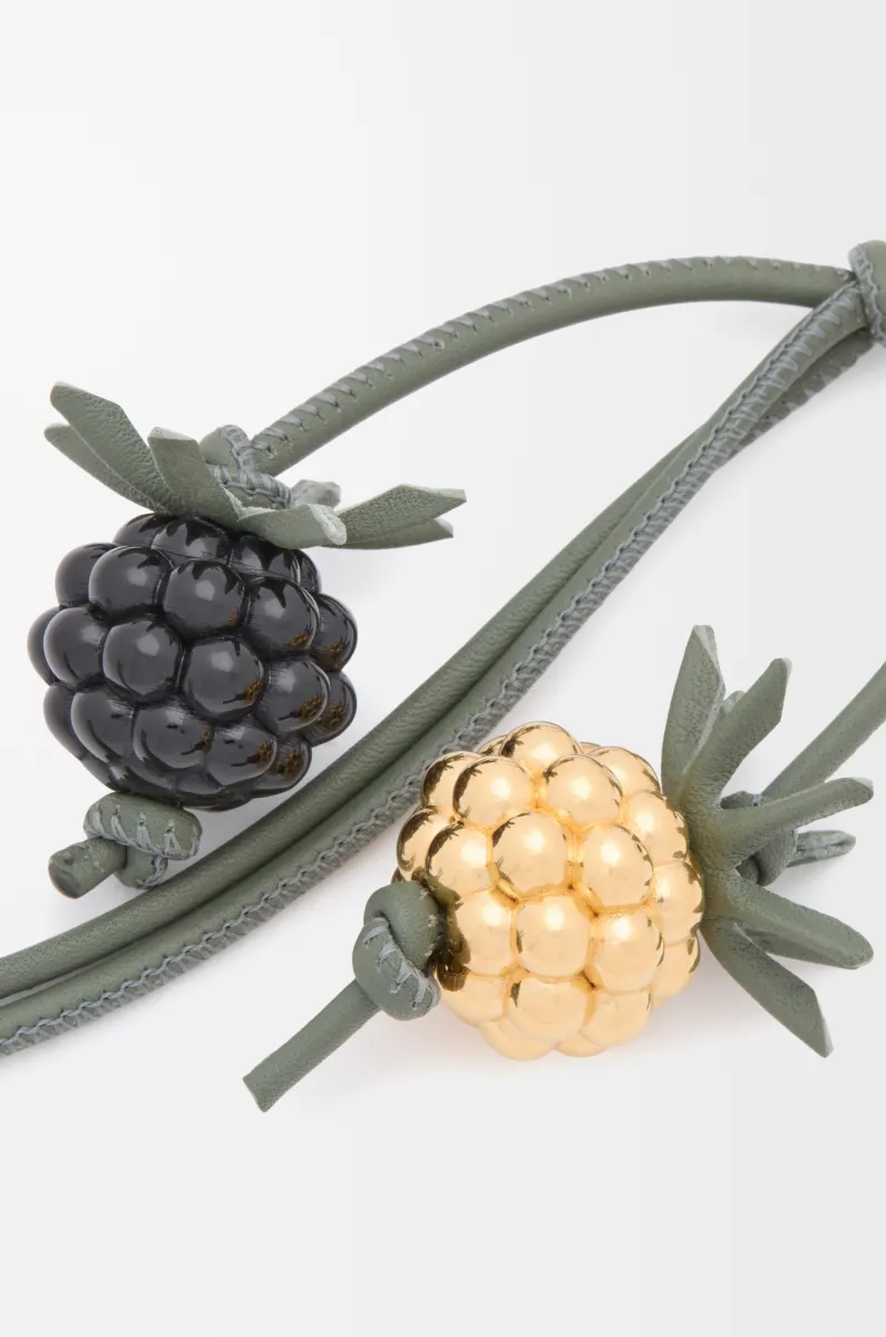 经典牛皮革浆果挂饰