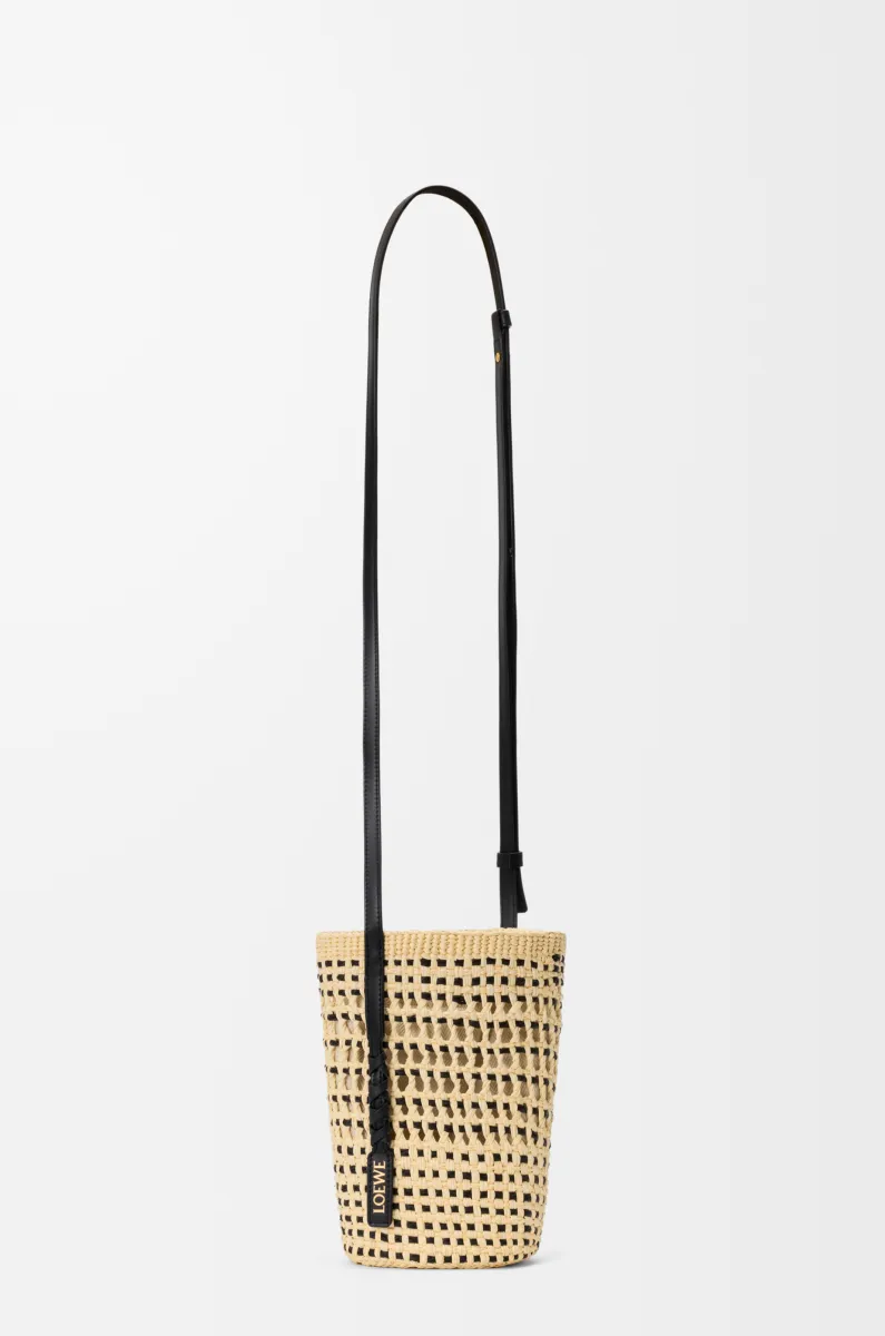 伊拉卡棕榈纤维和牛皮革 Braid 小袋