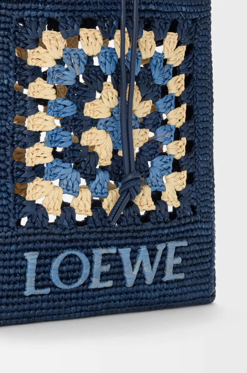 经典牛皮革和拉菲草抽绳小袋