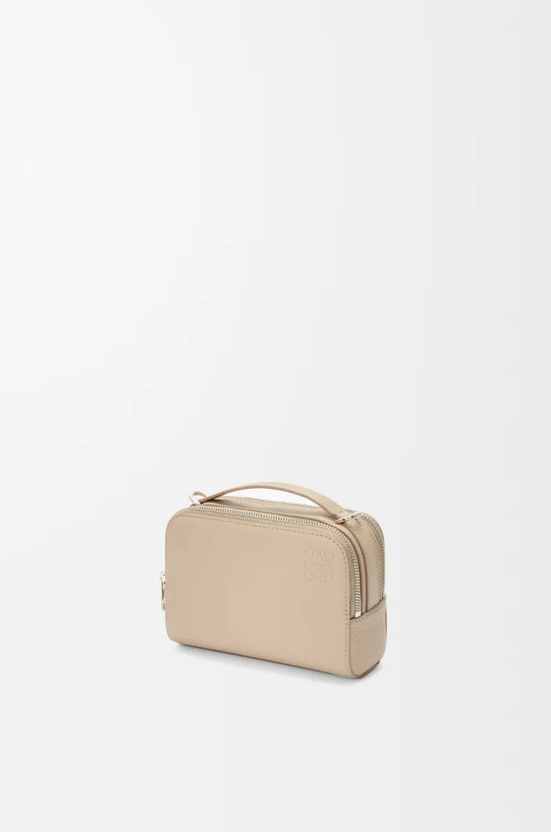 迷你柔软粒面牛皮革相机斜挎包