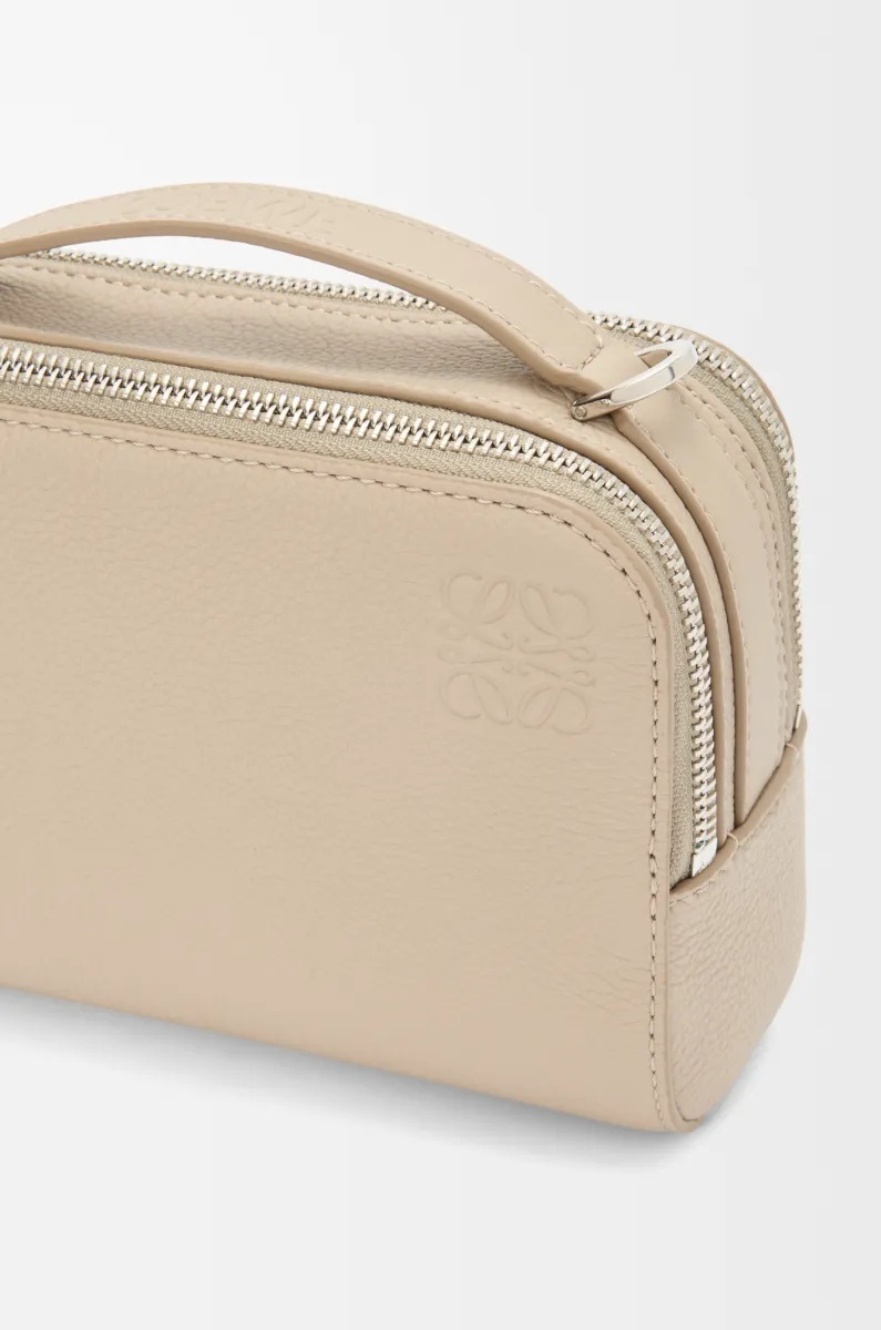 迷你柔软粒面牛皮革相机斜挎包