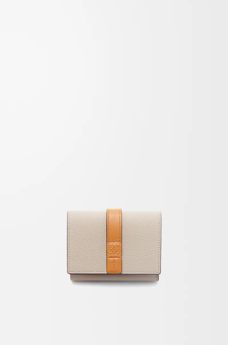 柔软粒面牛皮革三折钱包