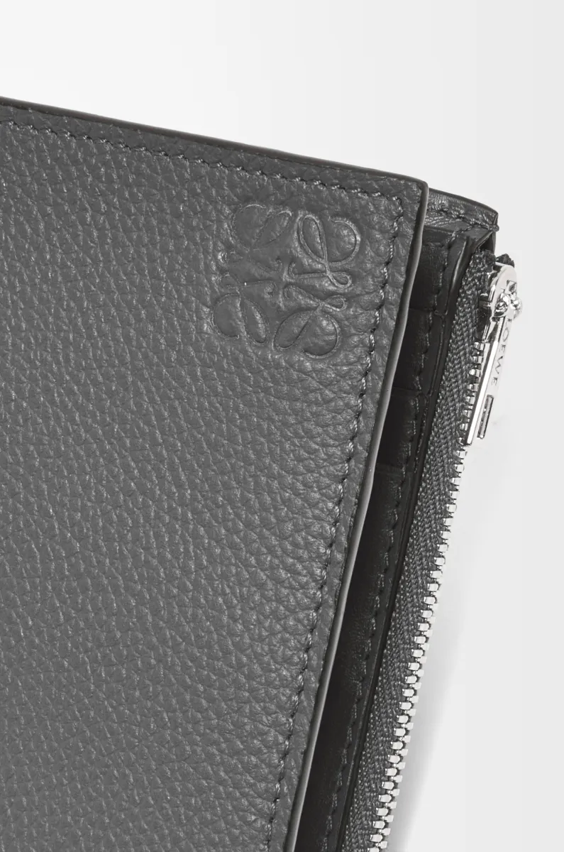 柔软粒面牛皮革窄款紧凑钱包