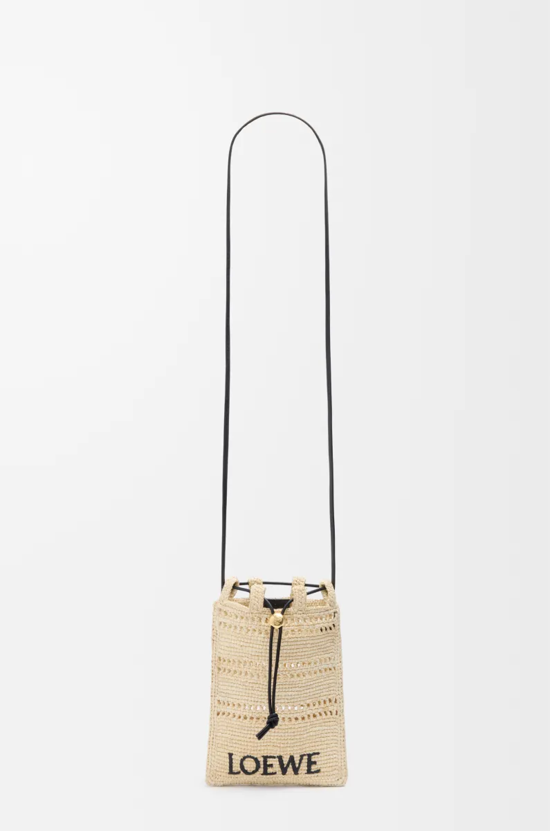 拉菲草抽绳手拿包