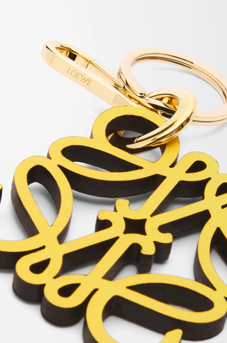 牛皮革 Anagram 挂饰