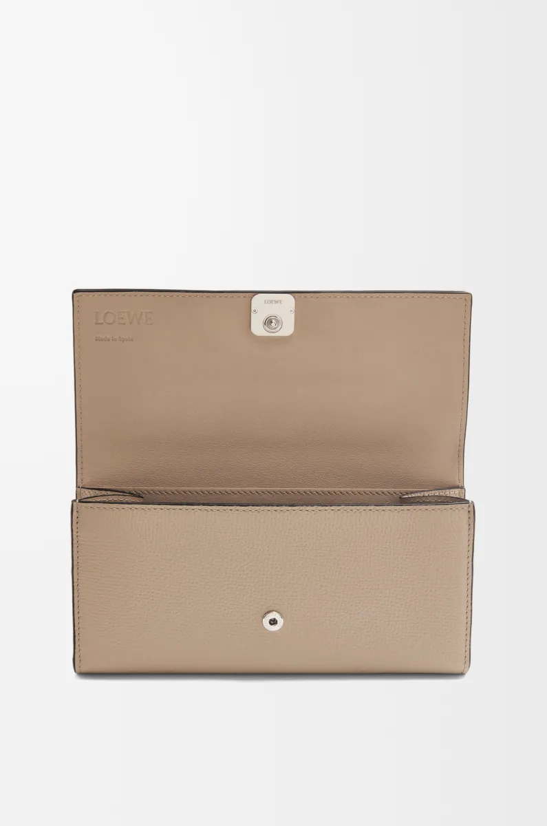 鹅卵石纹牛皮革 Anagram 长款钱包