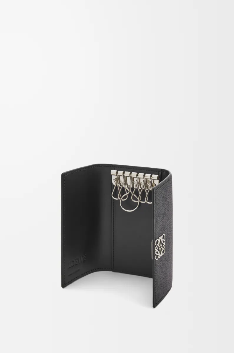 鹅卵石纹牛皮革 Anagram 钥匙包