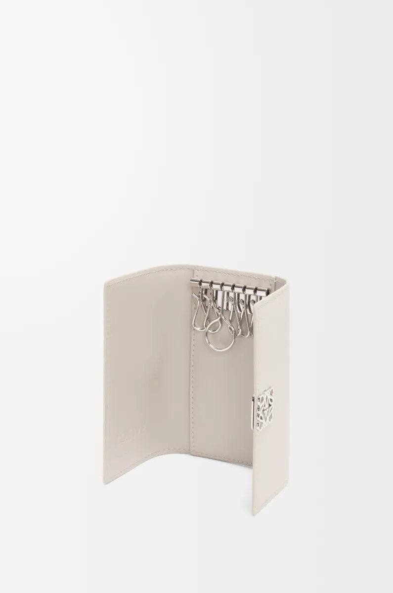 鹅卵石纹牛皮革 Anagram 钥匙包