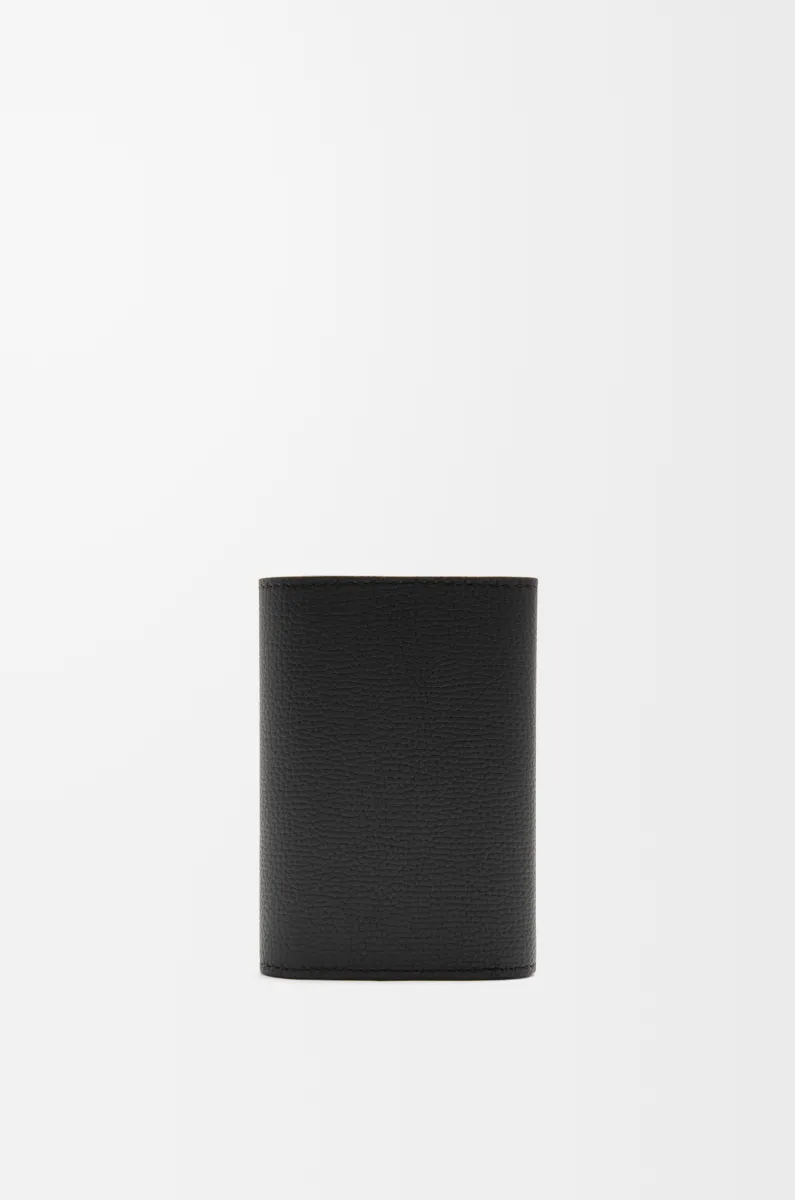 小号鹅卵石纹牛皮革 Anagram 竖款钱包