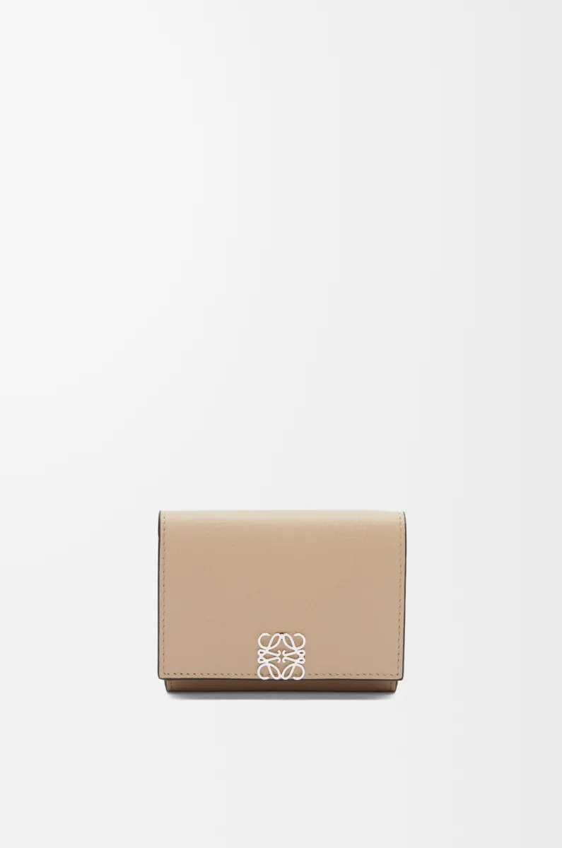 鹅卵石纹牛皮革 Anagram 三折钱包