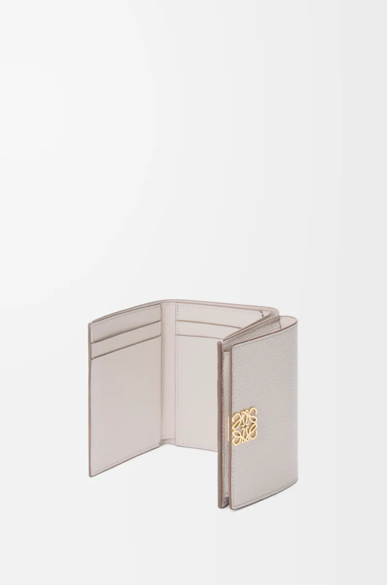 鹅卵石纹牛皮革 Anagram 三折钱包