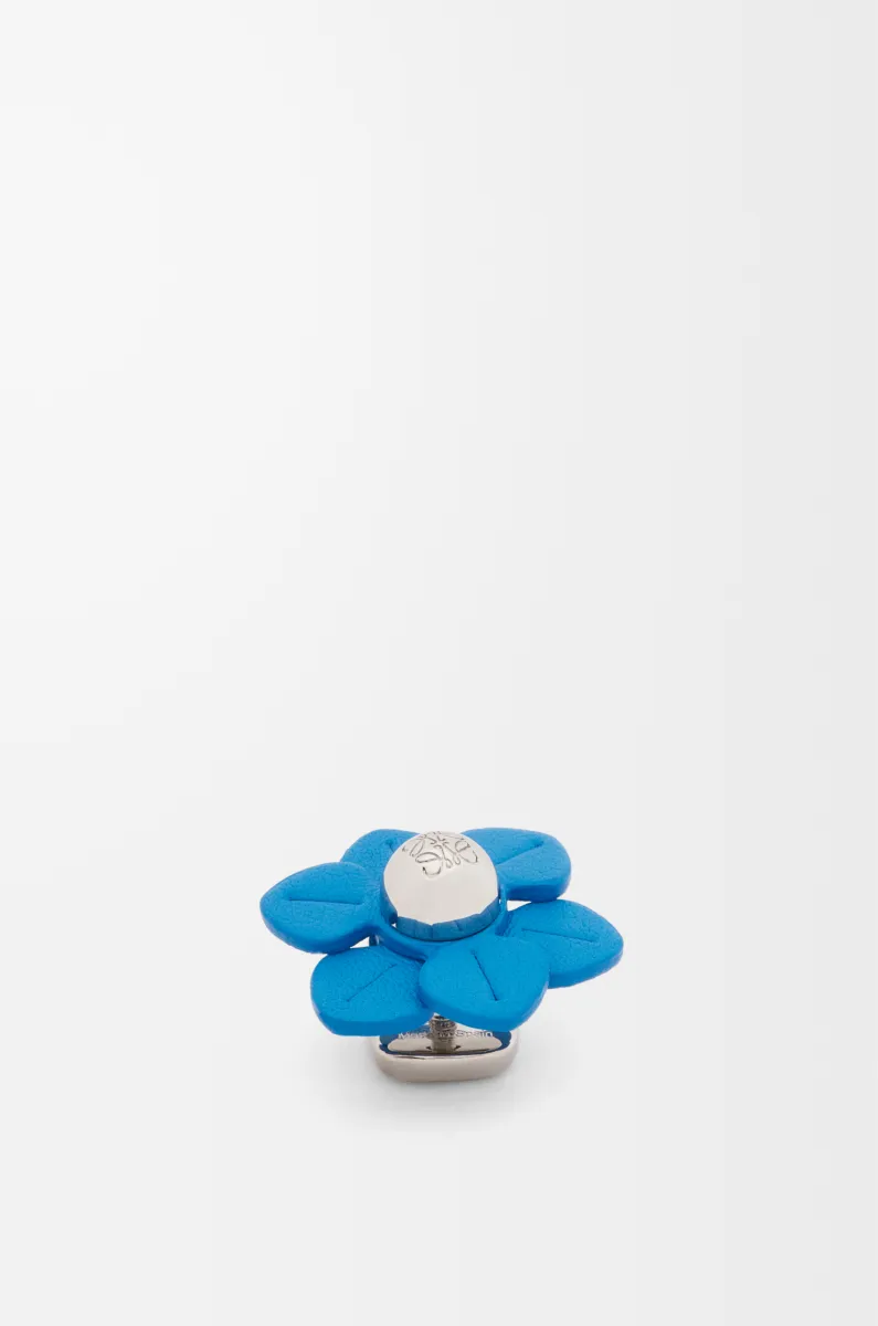 牛皮革花卉别针