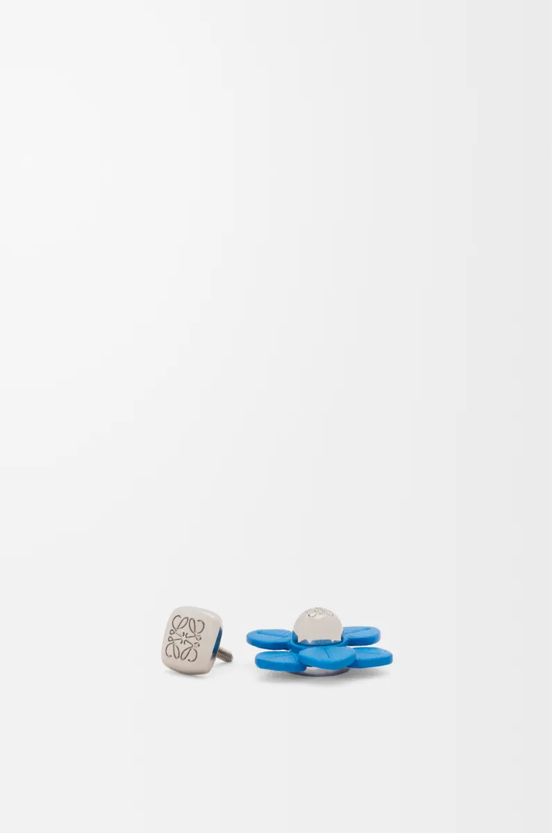 牛皮革花卉别针