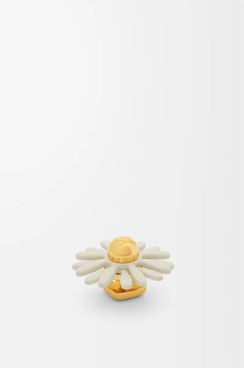 牛皮革花卉别针