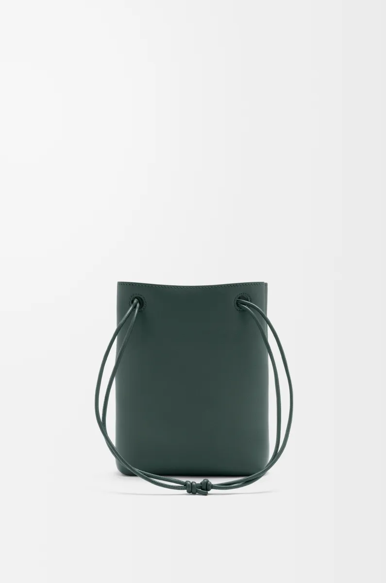 光滑牛皮革 Pebble 小袋