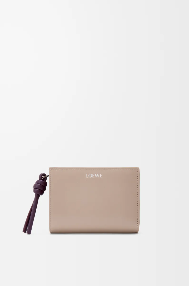 亮面纳帕牛皮革绳结紧凑钱包