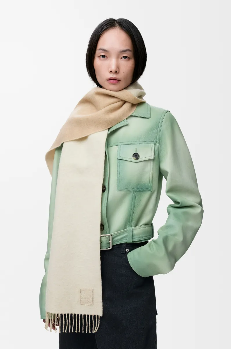 羊毛和羊绒双色围巾