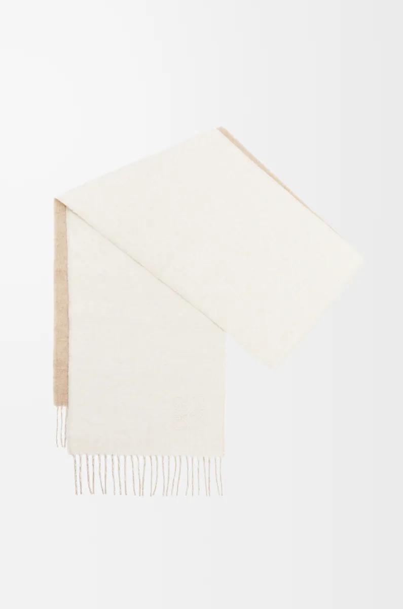 羊毛和羊绒双色围巾