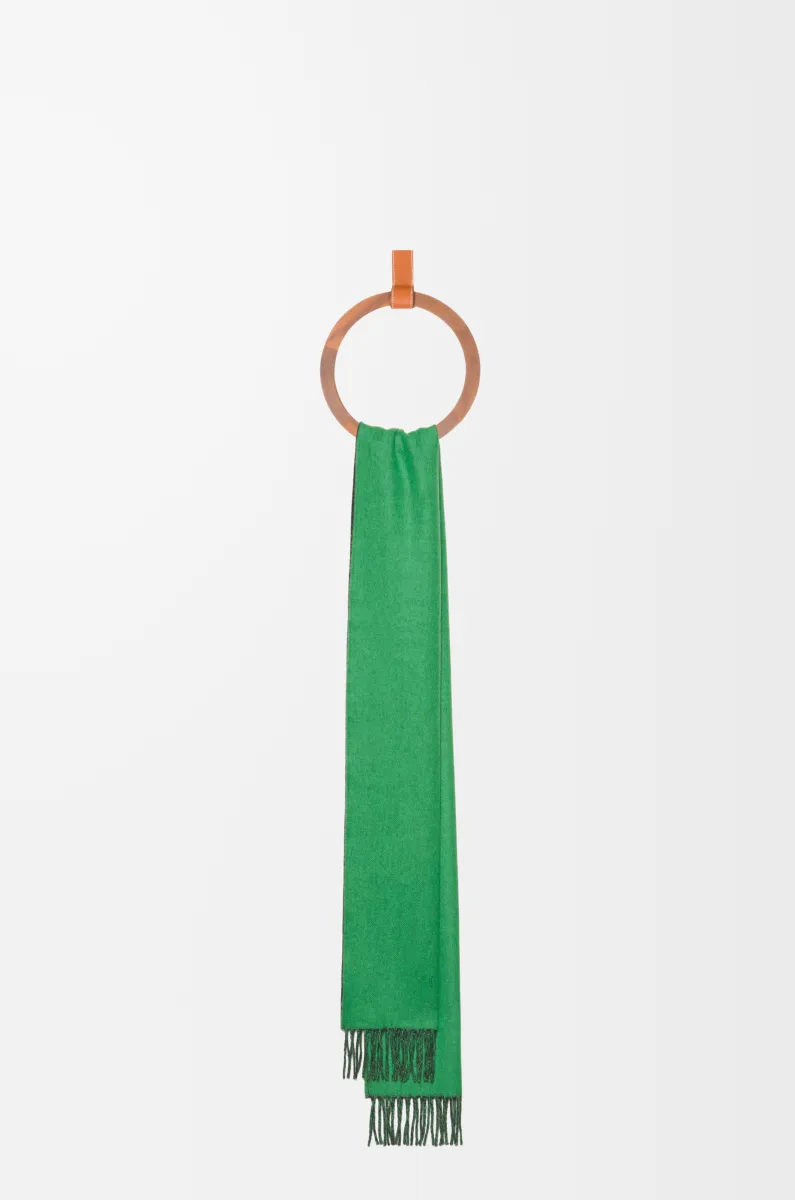 羊毛和羊绒围巾