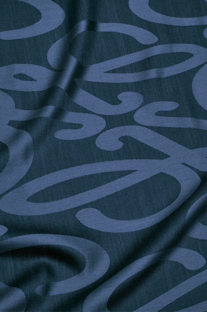 丝绸和羊毛围巾