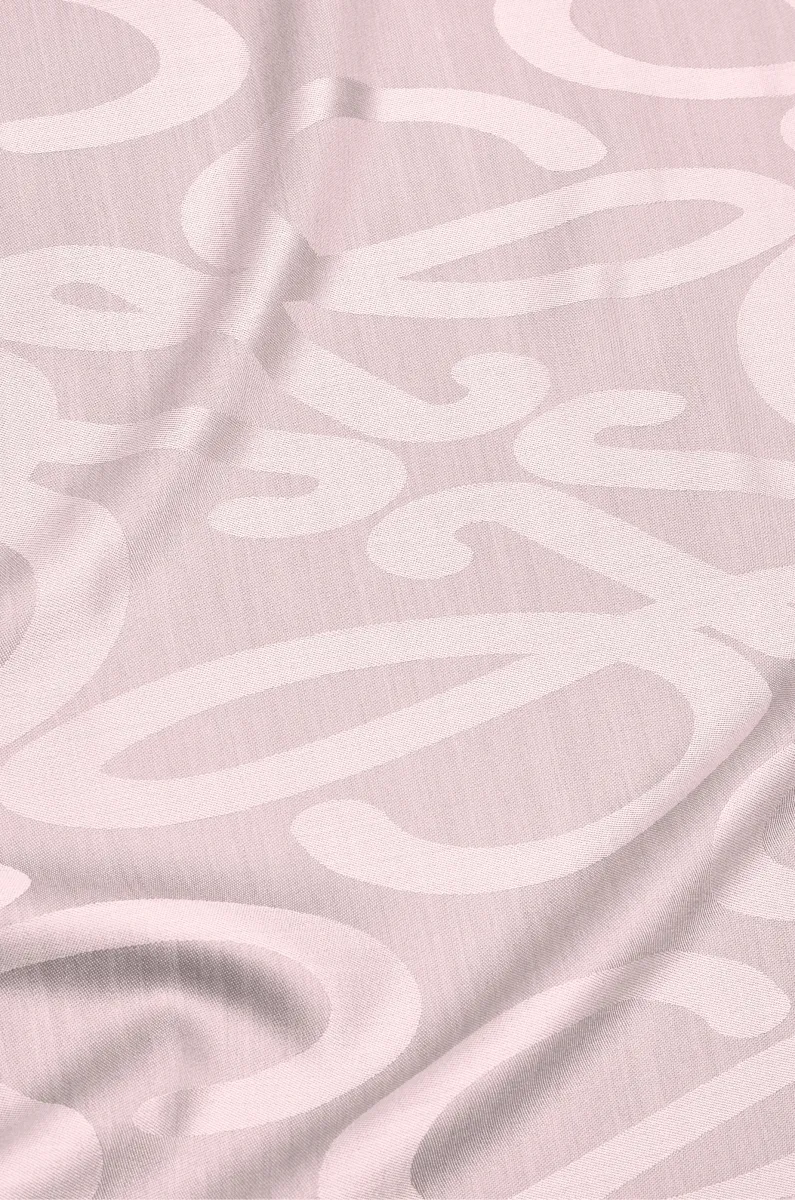 丝绸和羊毛围巾