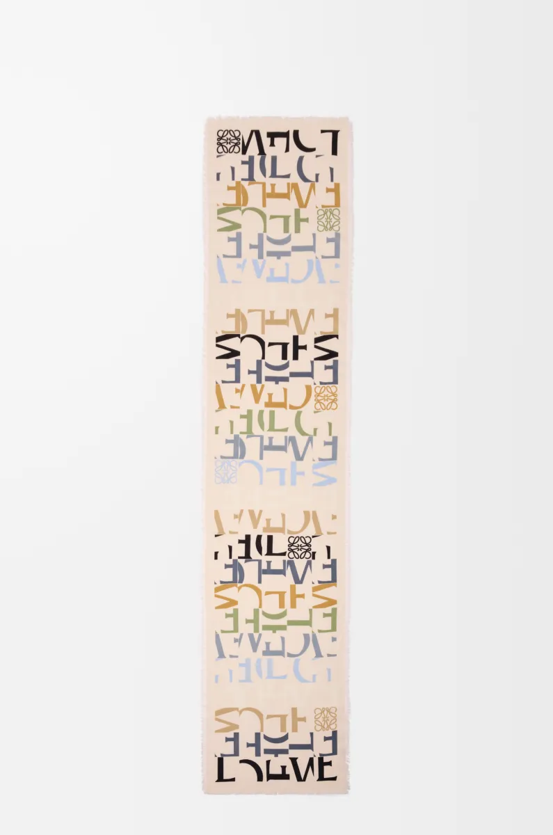 羊毛、丝绸和羊绒混纺围巾