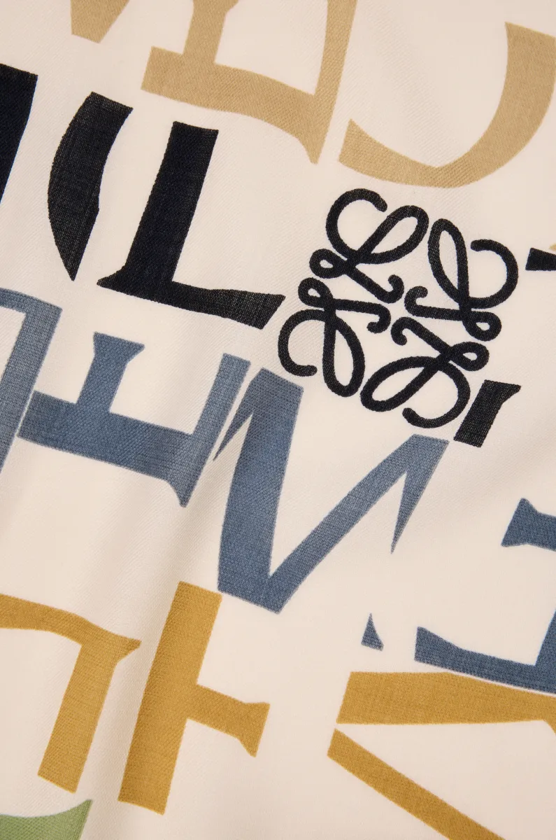 羊毛、丝绸和羊绒混纺围巾