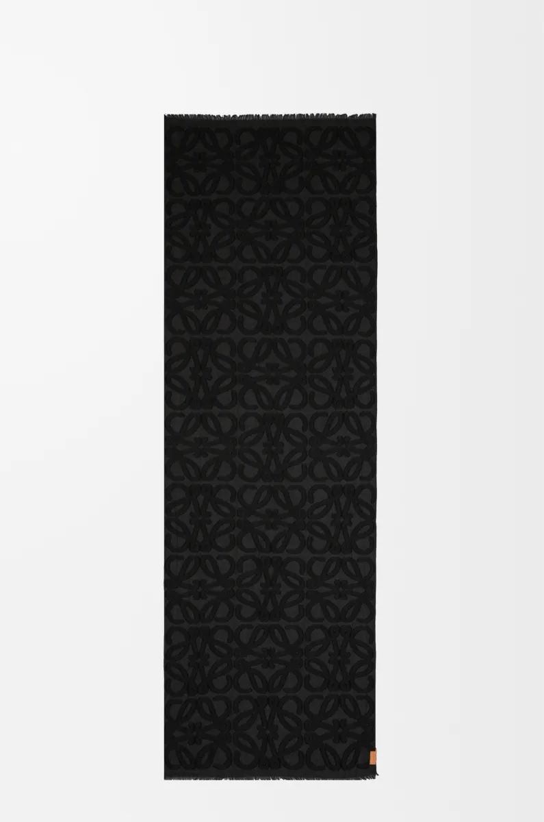 羊毛和丝绸围巾