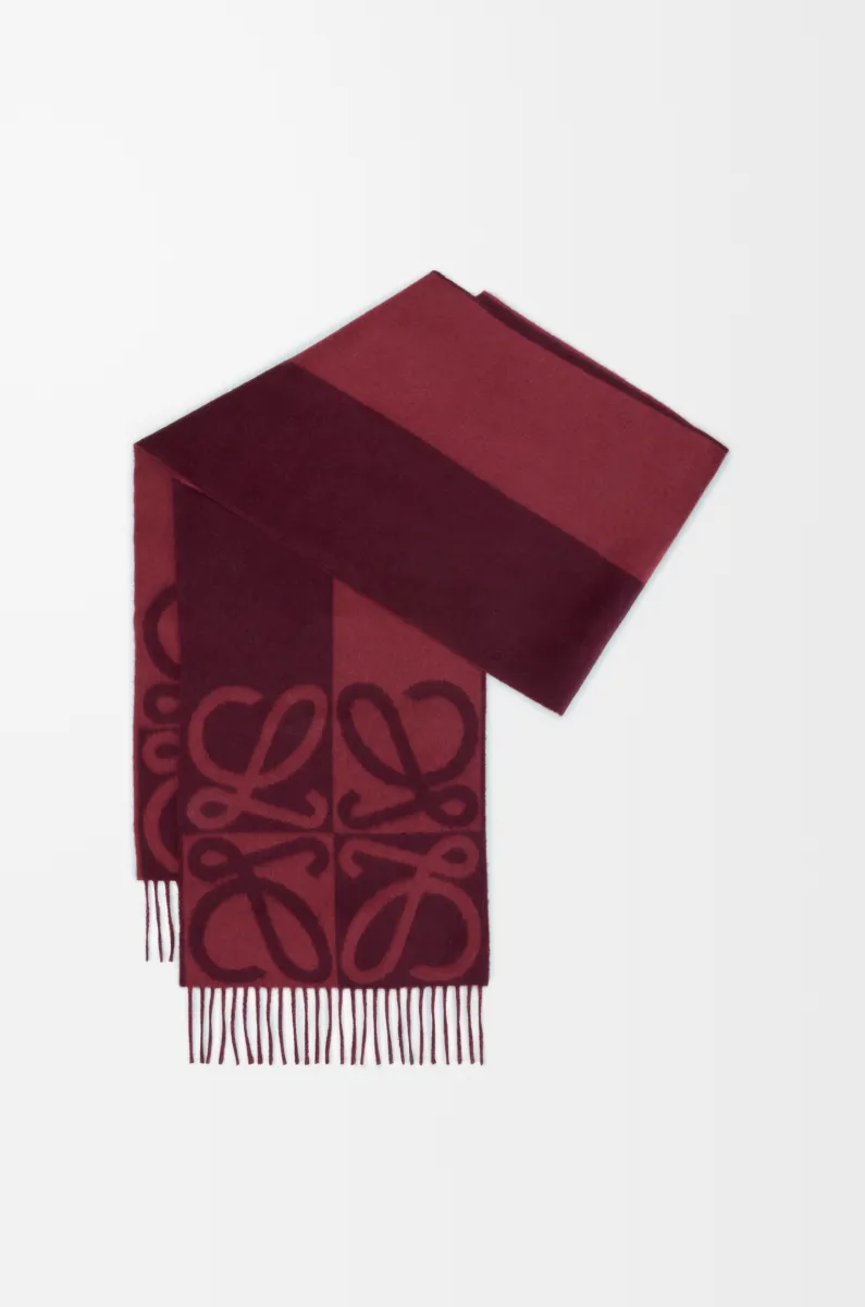 羊毛和羊绒围巾