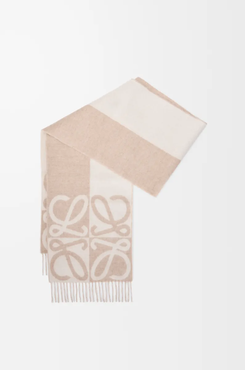 Scarf in wool and cashmere