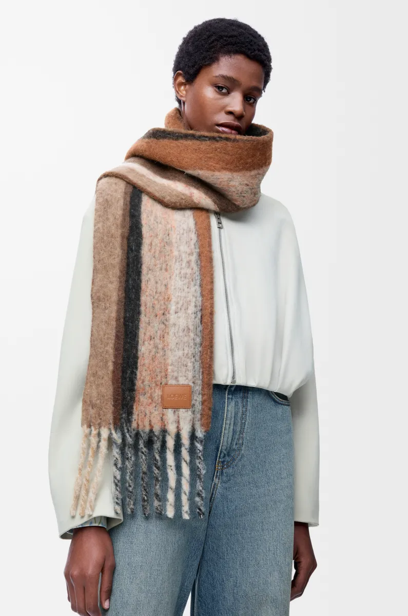 羊驼毛和羊毛混纺围巾