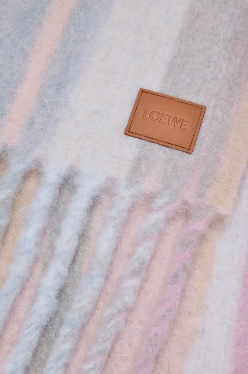 羊驼毛和羊毛混纺围巾