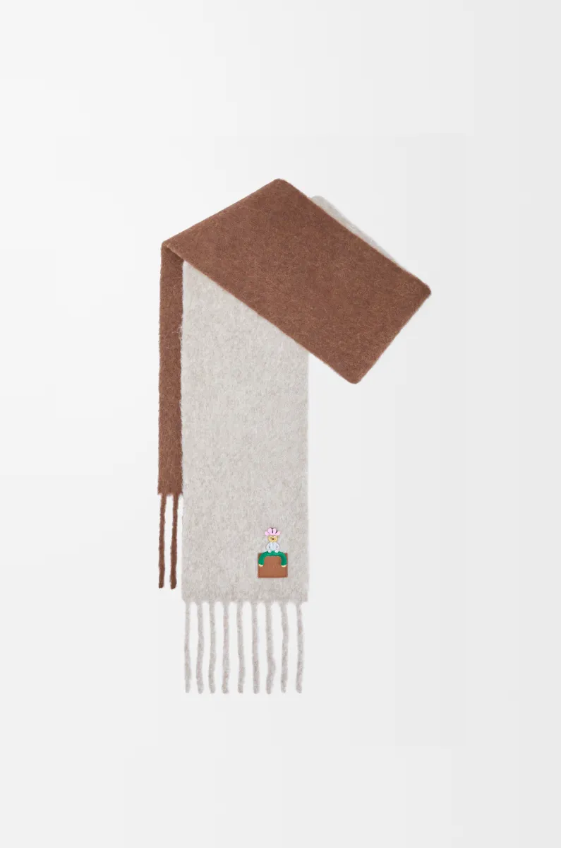 羊驼毛和羊毛混纺围巾