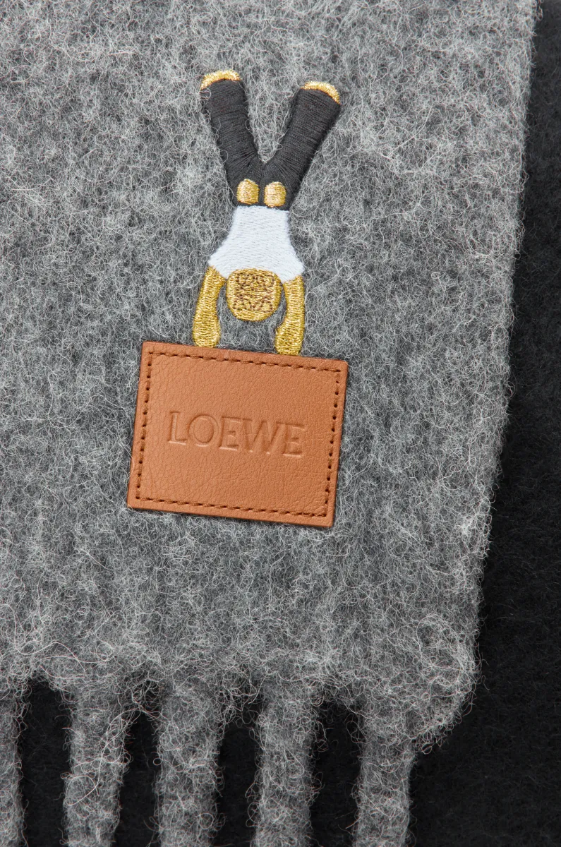 羊驼毛和羊毛混纺围巾